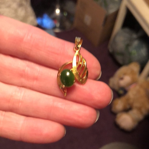 Faux Gold & Genuine Jade Pendant - Picture 8 of 8